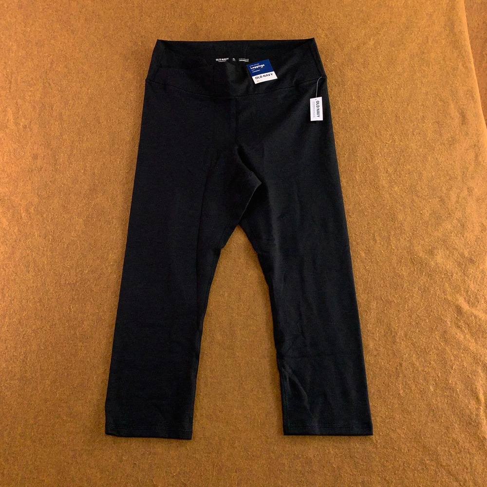 Old Navy Womens XL Tall Black CloudComfy Extra High-Rise Crop Leggings NWT